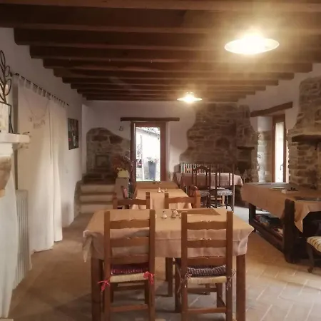 Alojamento de Acomodação e Pequeno-almoço Le Ginestre 3*